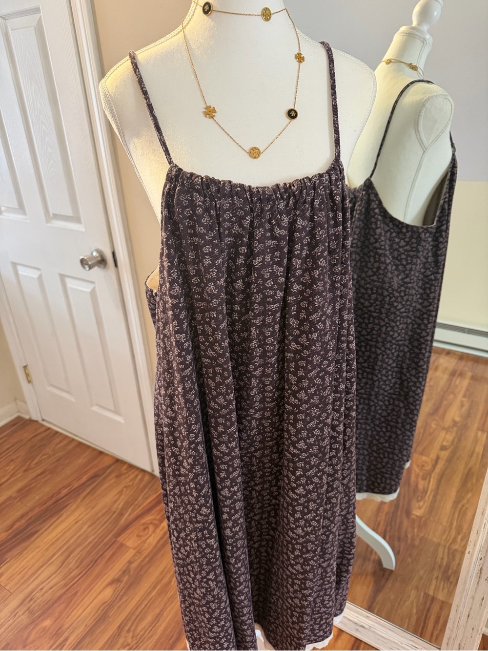 Floral Print Spaghetti Strap Sundress in Deep Plum